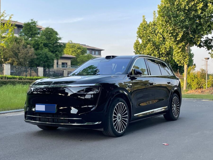 Aito AITO 2025 AITO M8 Ultra 53.4 kWh 6-seat version used car for export from China