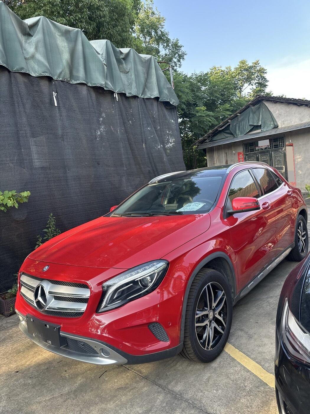 Mercedes-Benz 2017 GLA 220 4MATIC 2.0T Style