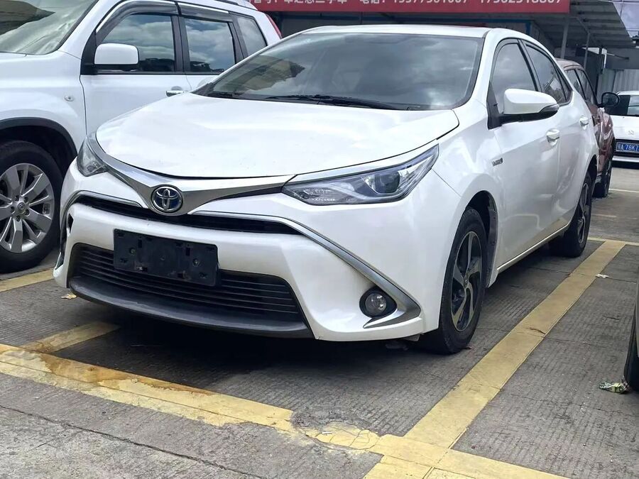 Toyota Toyota 2017 Levin Dual Engine 1.8H CVT GS Elite Sunroof Version (facelift) used car for export from China