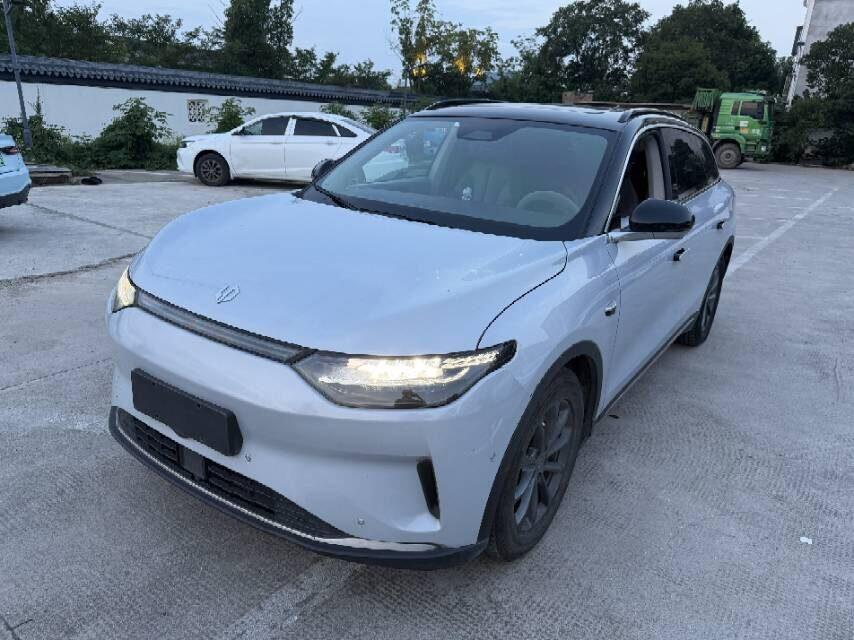Leapmotor C11 2021 NIO ET7 510 Smart Travel Edition