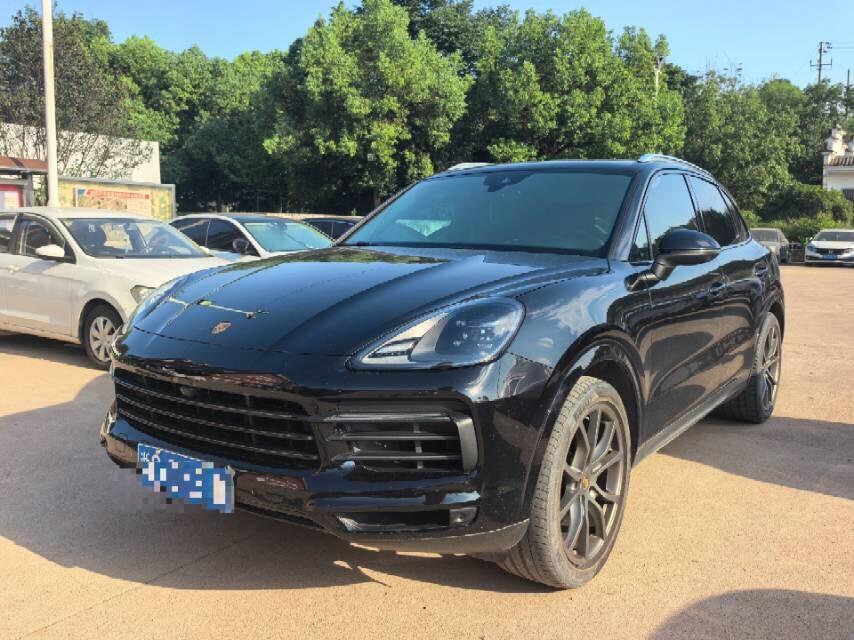 Porsche Cayenne (Imported) 2023 Cayenne S 2.9T Platinum Edition