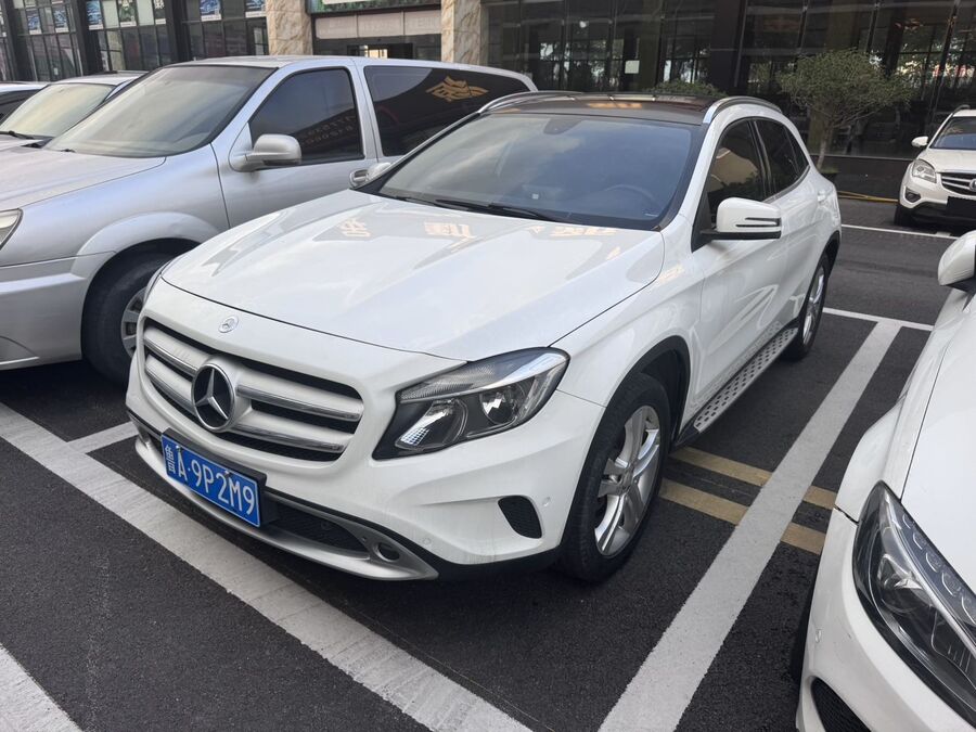 Mercedes Mercedes-Benz 2015 GLA 200 1.6T Dynamic used car for export from China
