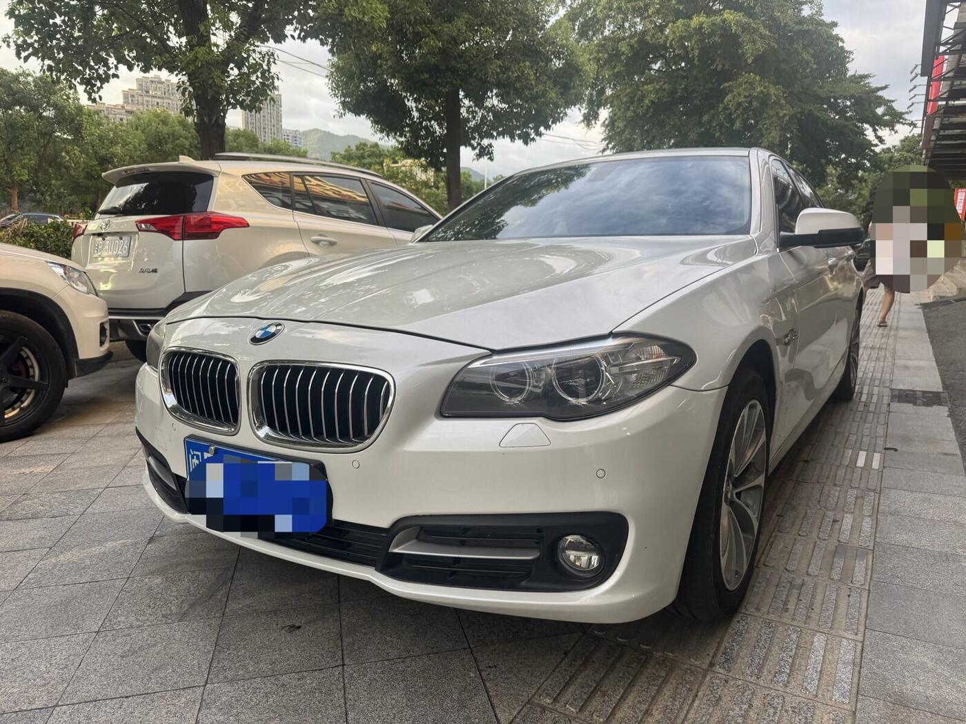 BMW 5 Series 2014 528Li 2.0T Leading Model