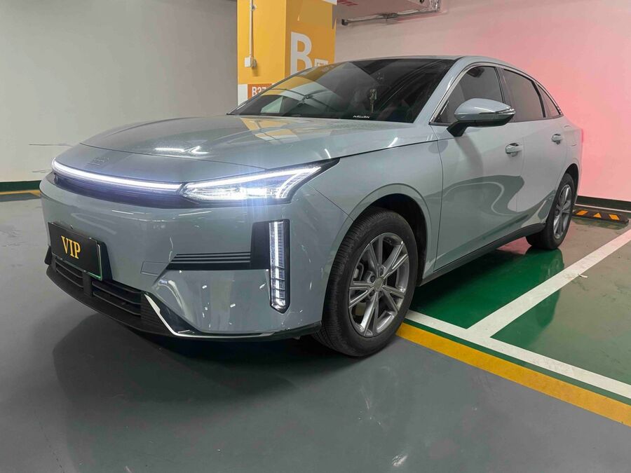 Geely Geely Galaxy 2025 L6 EM-i 1.5 140km Long-Range Edition used car for export from China