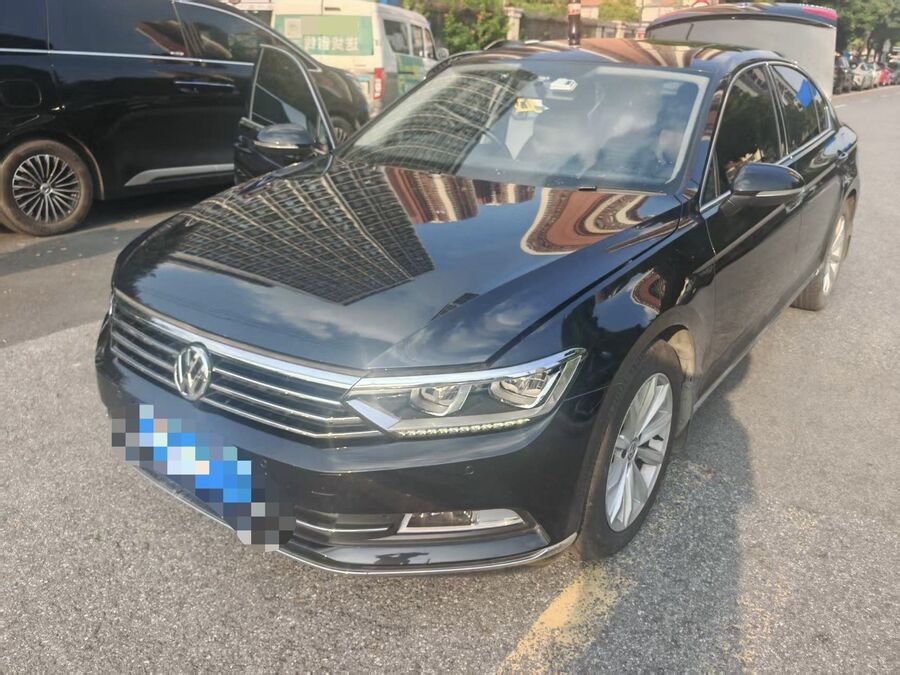 Volkswagen Volkswagen 2019 Magotan 2.0 TSI 330 TSI Leading Model used car for export from China