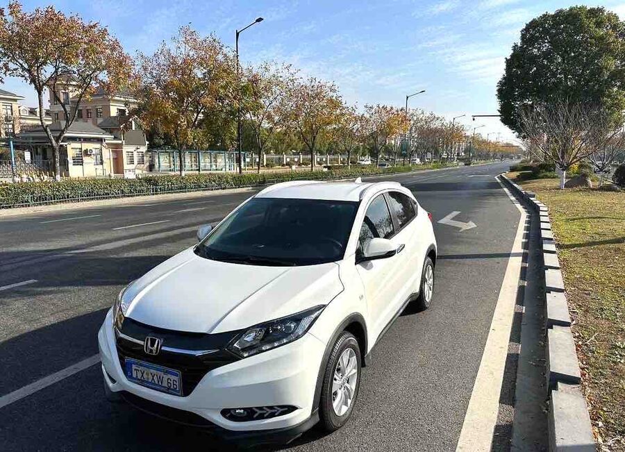 Honda Honda HR-V 2017 Vezel 1.5 CVT 2WD Comfort used car for export from China