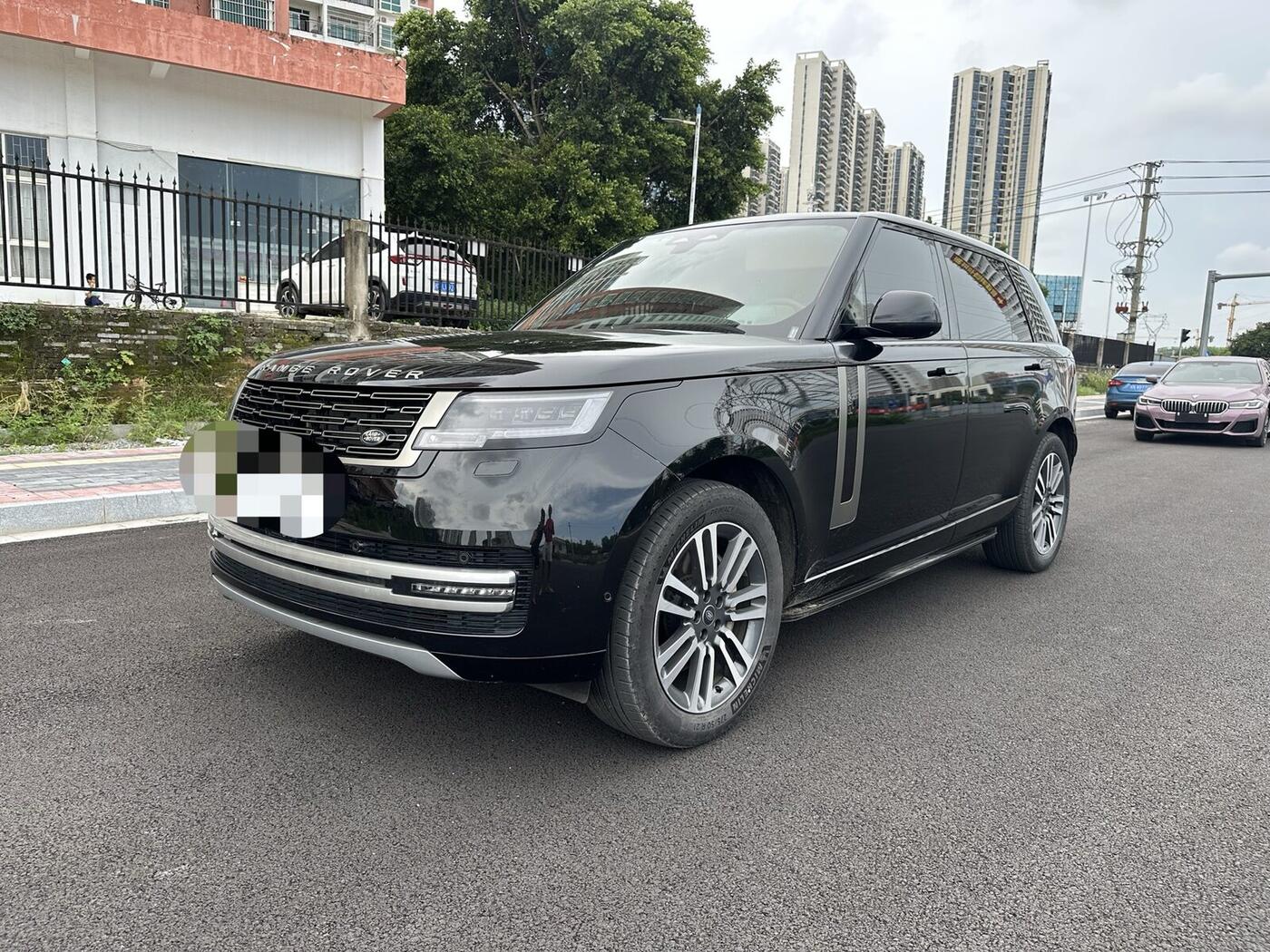 Land Rover Range Rover (Imported) 2024 Range Rover 48V 3.0T L6 400 PS Grand Extended 7-Seater