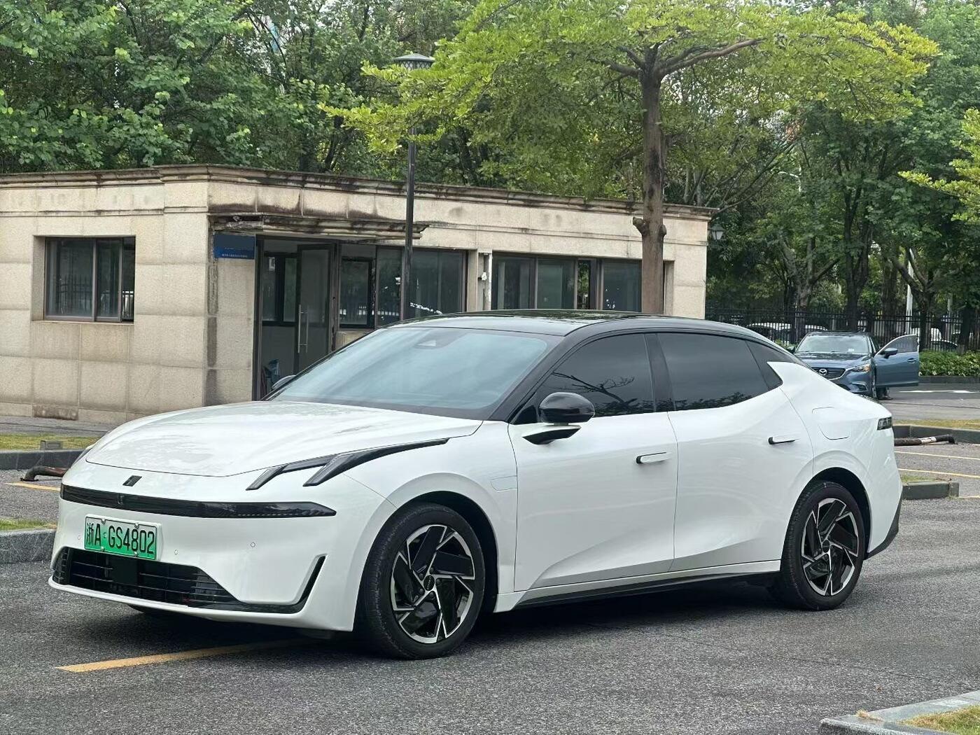 Lynk & Co 2024 Lynk & Co 07 EM-P 1.5T 126 Long-Range Halo