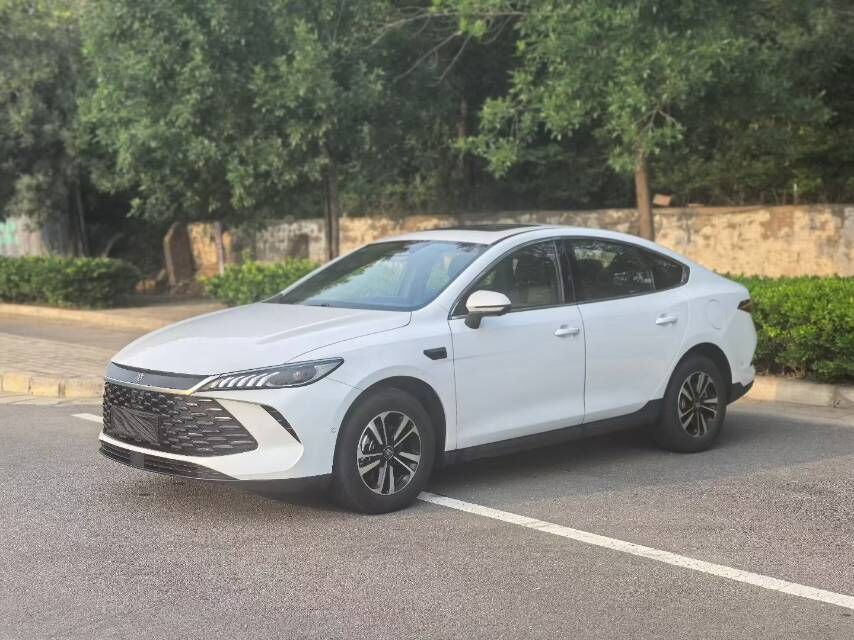 Byd BYD 2025 Qin PLUS DM-i 1.5 CVT Intelligent Driving Version 120 km Premium Model used car for export from China