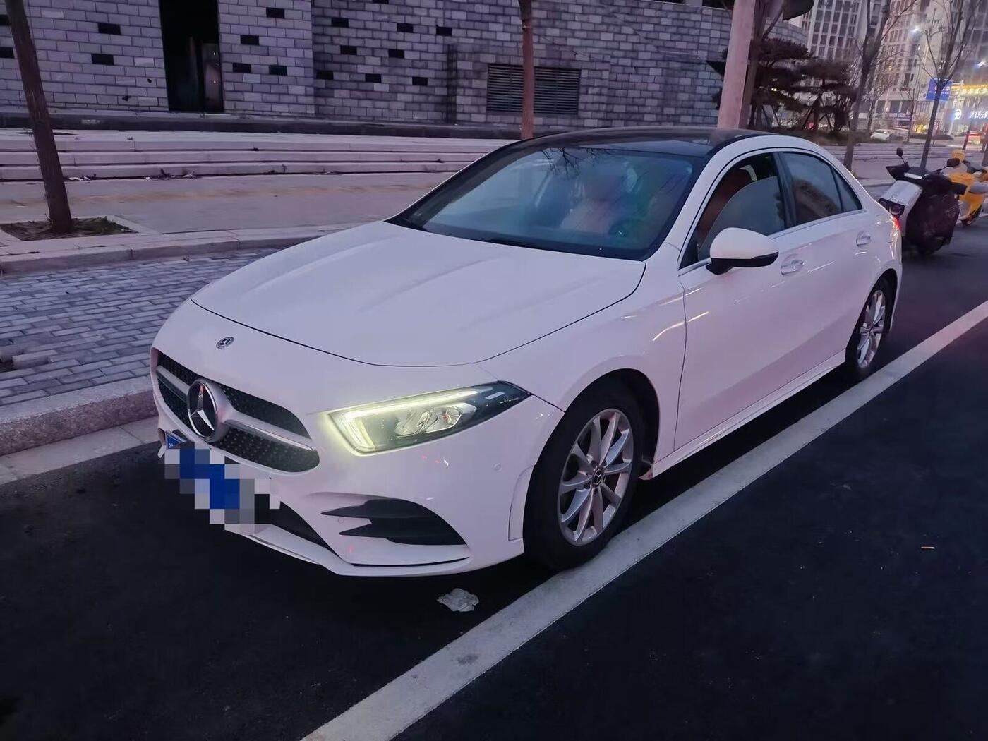 Mercedes-Benz A-Class 2019 A 200 L 1.3T Sport