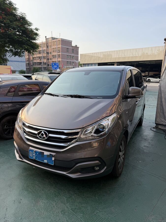 2014 MAXUS 2014 G10 2.0TGI Executive Version, 7 Seats used car for export from China