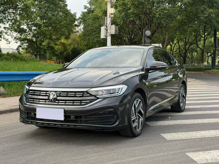 Volkswagen Volkswagen 2023 Sagitar 1.5 TSI 300 TSI Beyond Edition used car for export from China
