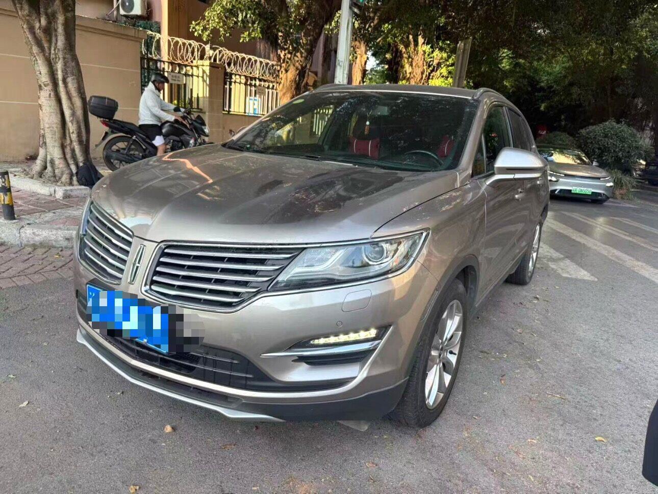 Lincoln MKC (Imported) 2018 MKC 2.0T Front-Wheel Drive Premium Model