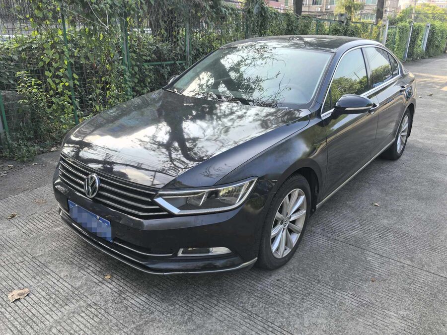 Volkswagen Volkswagen 2017 Magotan 1.8 TSI 330 TSI Advanced Model used car for export from China