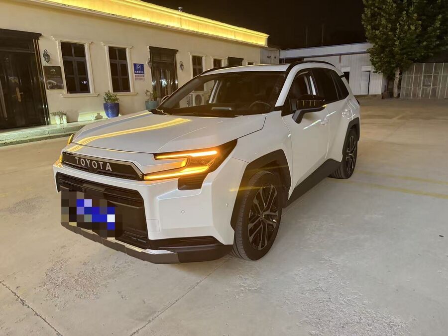 Toyota Toyota 2026 RAV4 Dual Engine 2.5 CVT 4WD Flagship used car for export from China