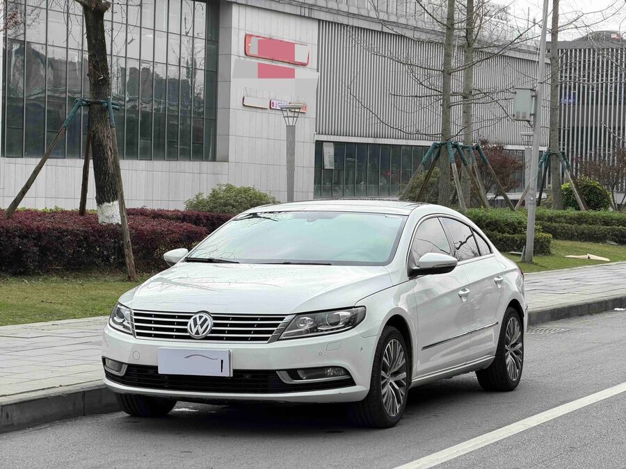 Volkswagen Volkswagen 2015 CC 2.0 TSI Luxury used car for export from China