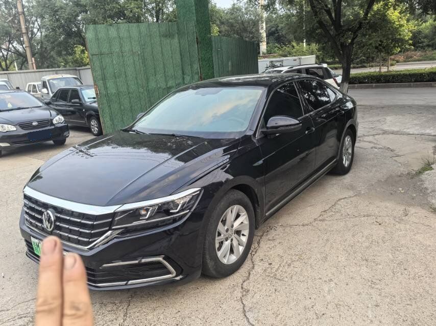 Volkswagen Volkswagen 2019 Passat PHEV 1.4T Luxury Edition used car for export from China