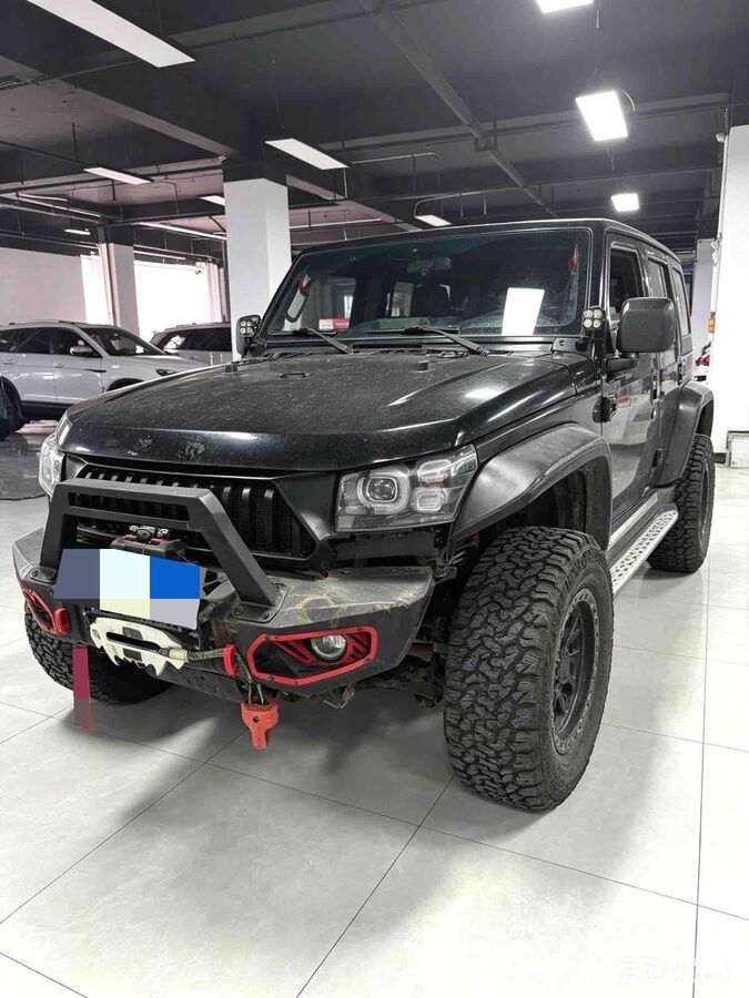 Beijing Beijing 2018 BJ40 PLUS 2.3T 4WD Prestige Edition used car for export from China