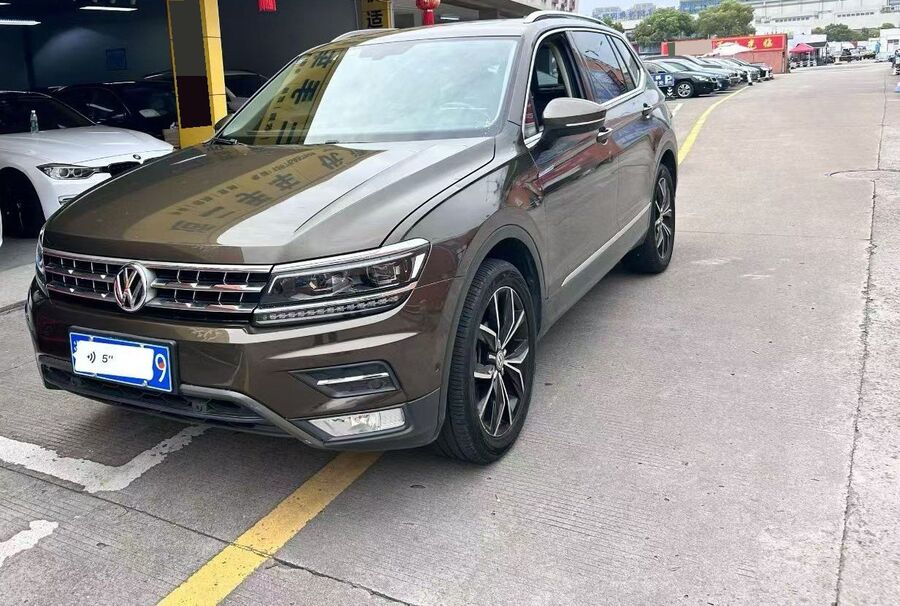 Volkswagen Volkswagen 2017 Tiguan L 1.8 TSI 330 TSI 2WD Luxury used car for export from China
