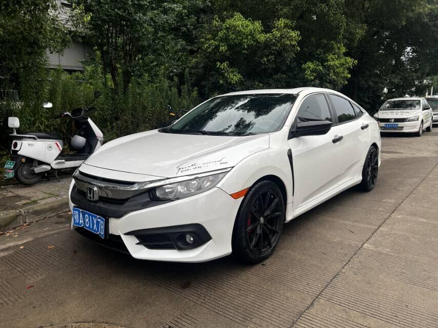 Honda 2016 Civic 1.5T CVT 220TURBO Luxury Edition