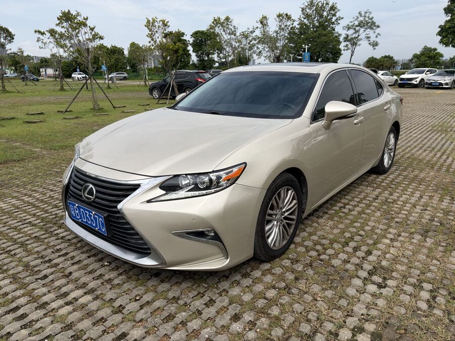 Lexus Lexus ES (Imported) 2015 ES200 2.0 Elite Edition used car for export from China