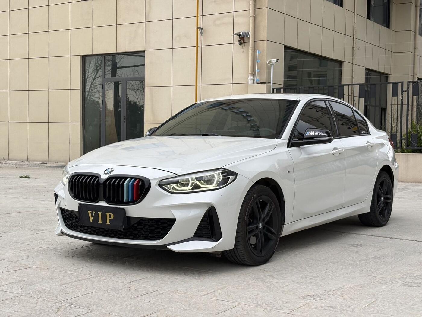 BMW 1 Series 2022 120i 1.5T M Sport Night Edition
