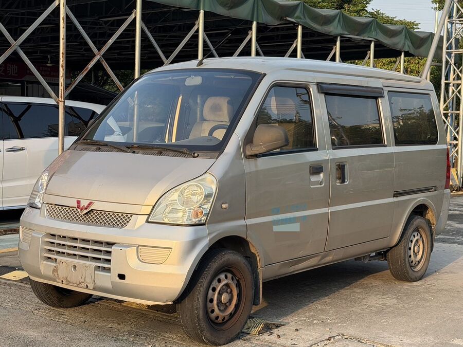 Wuling Wuling 2011 Rongguang 1.2 Base Model 7–8 Seater used car for export from China