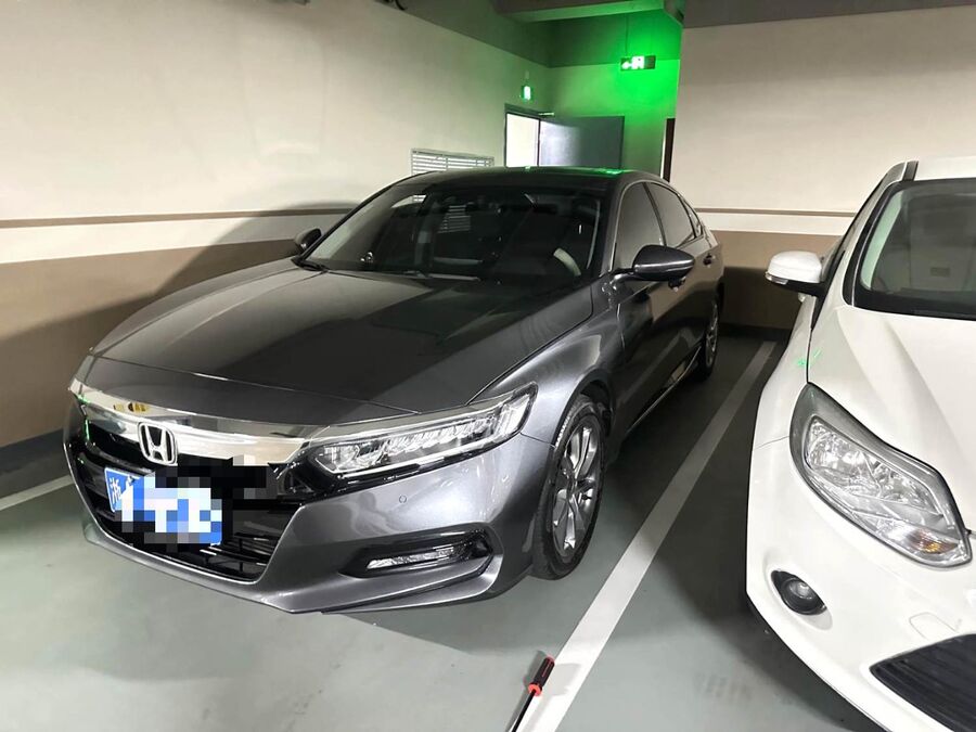 Honda Honda 2018 10th-Gen Accord 1.5T CVT 260TURBO Luxury used car for export from China