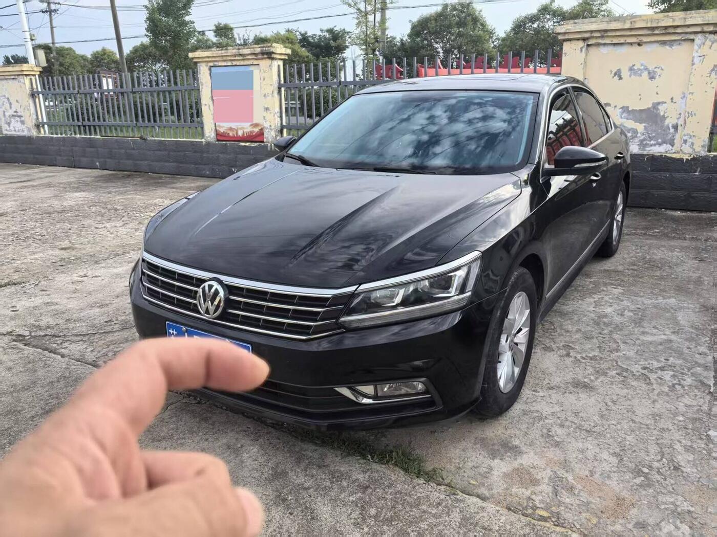 Volkswagen 2015 Passat 1.8TSI High-End Edition