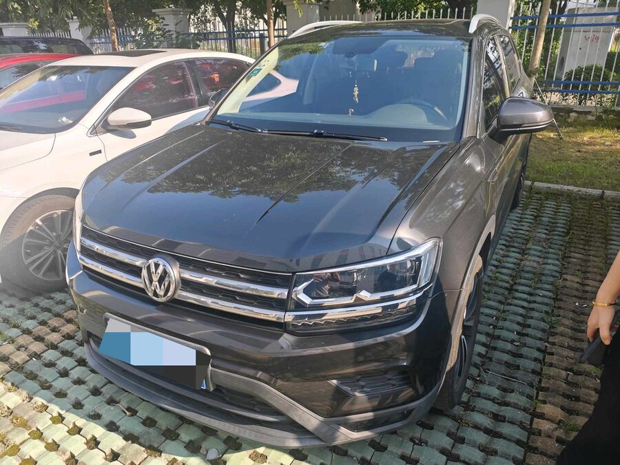 Volkswagen Volkswagen 2019 Tharu 1.4 TSI 280 TSI Luxury Edition used car for export from China