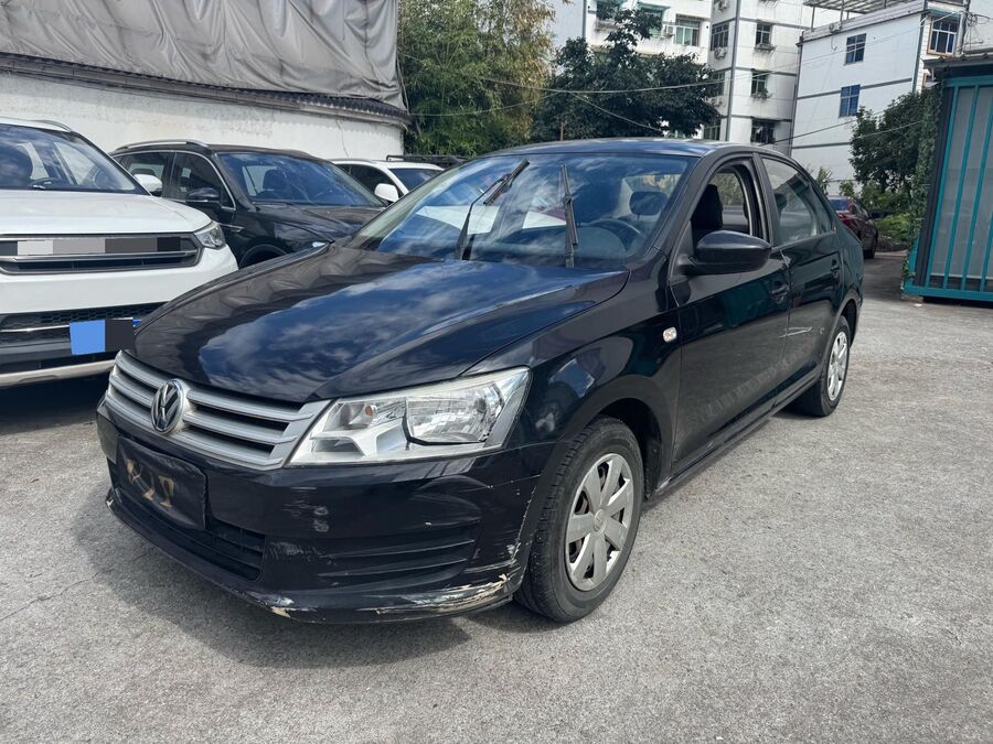 Volkswagen Volkswagen 2013 Santana 1.6 Style Edition used car for export from China