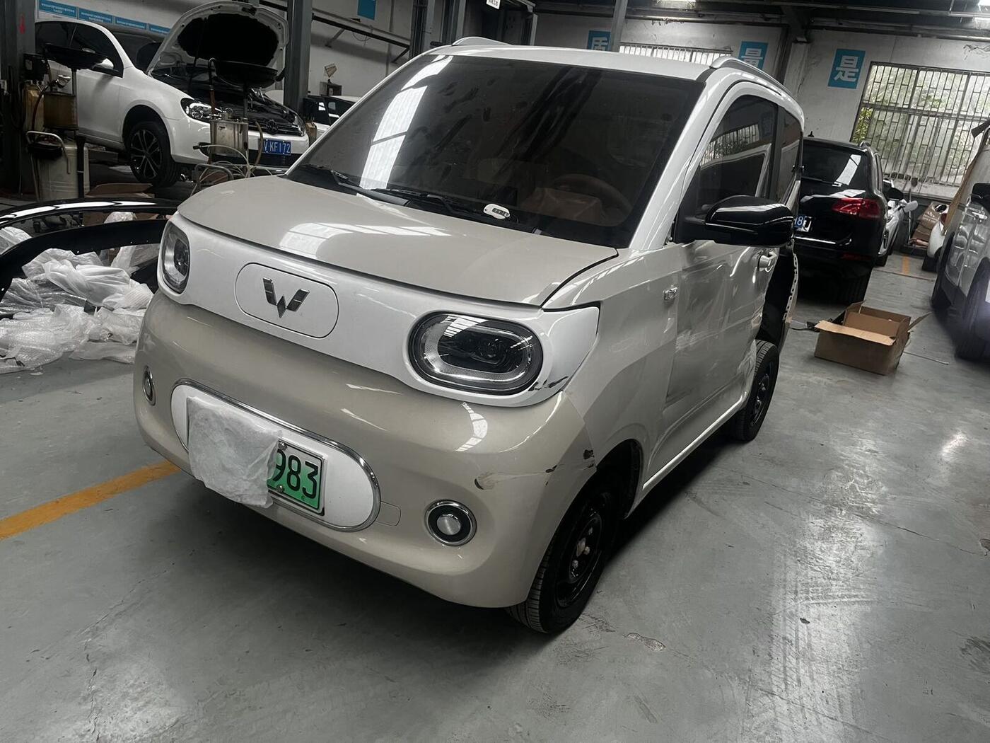 Wuling 2024 Hongguang MINI EV 215km Advanced Edition
