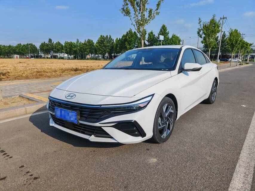 Hyundai 2023 Elantra Sedan 1.5 CVT LUX Prestige Version