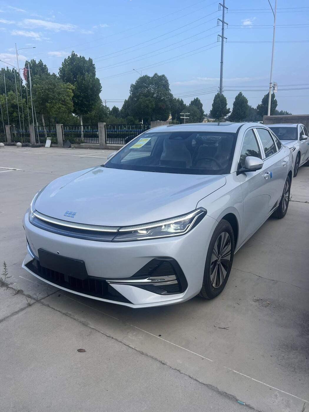 Geely Galaxy 2025 A7 EM-i 1.5 150km Prestige Edition