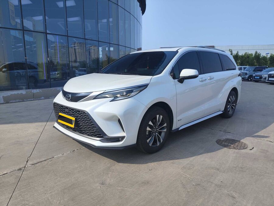 Toyota Toyota 2024 Granvia HYBRID 2.5 CVT Luxury Edition used car for export from China