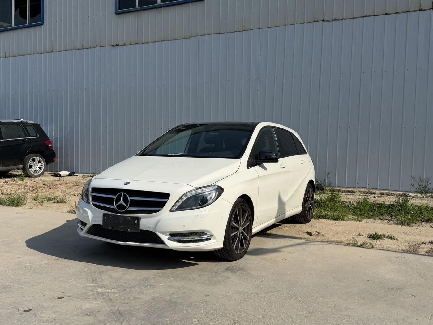 Mercedes-Benz B-Class (Imported) 2013 B 260 2.0T