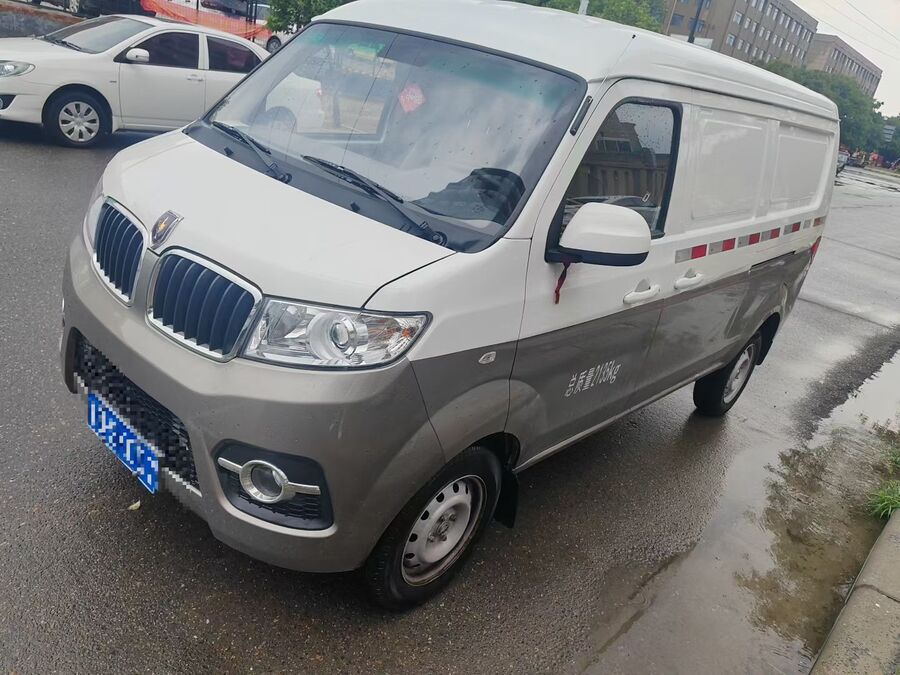 Mini Jinbei Mini Sea Lion 2023 Little Sea Lion X30 1.5 Luxury Cargo Version, 2/5 Seats used car for export from China