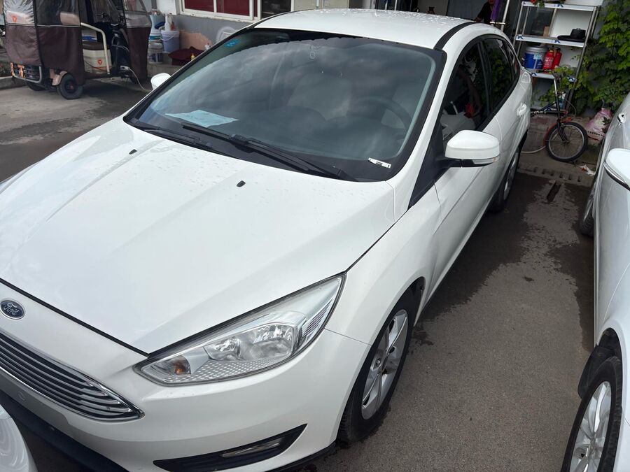Ford Ford 2015 Focus Sedan 1.6 Comfort used car for export from China
