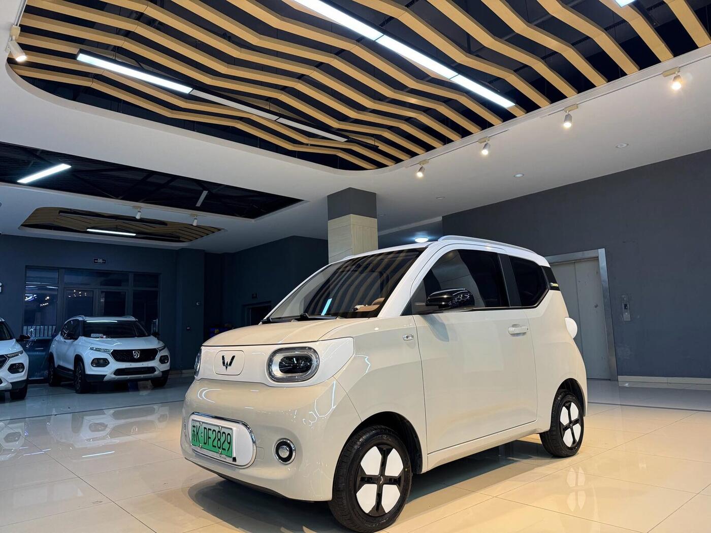 Wuling 2024 Hongguang MINI EV 215km Advanced Edition