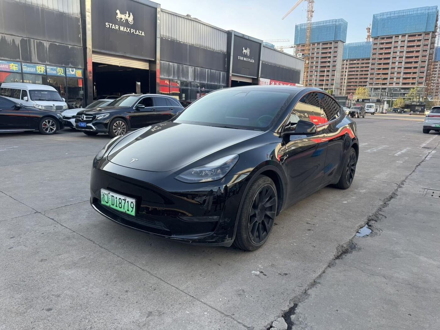 Tesla 2021 Model Y Standard Range Rear-Wheel Drive