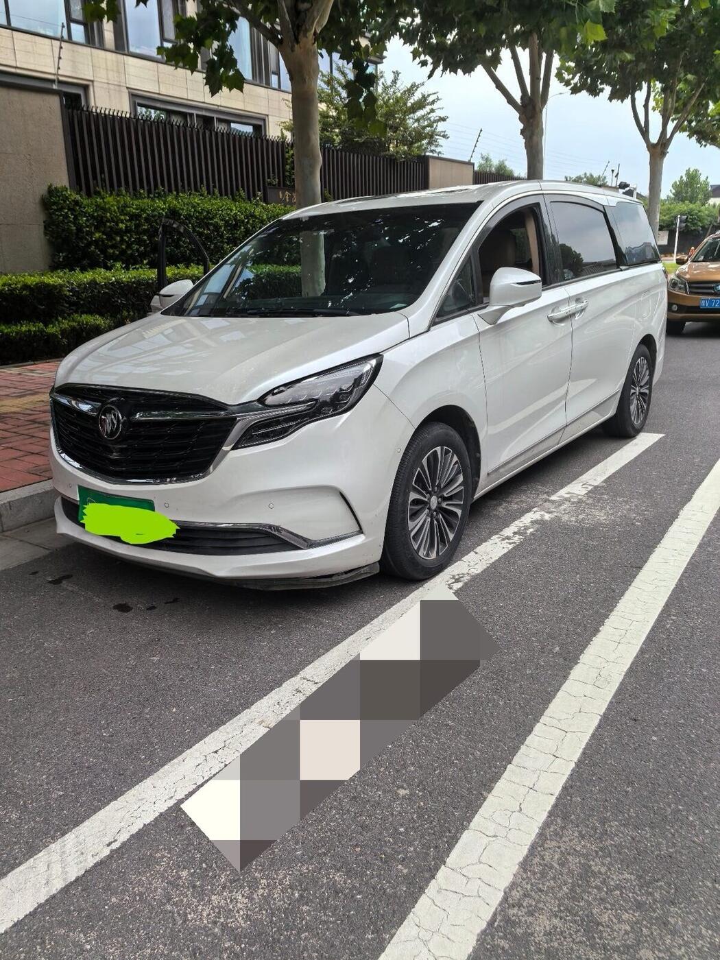 Buick 2021 GL8 ES Land Noble 2.0T 653T Smart Flagship Model