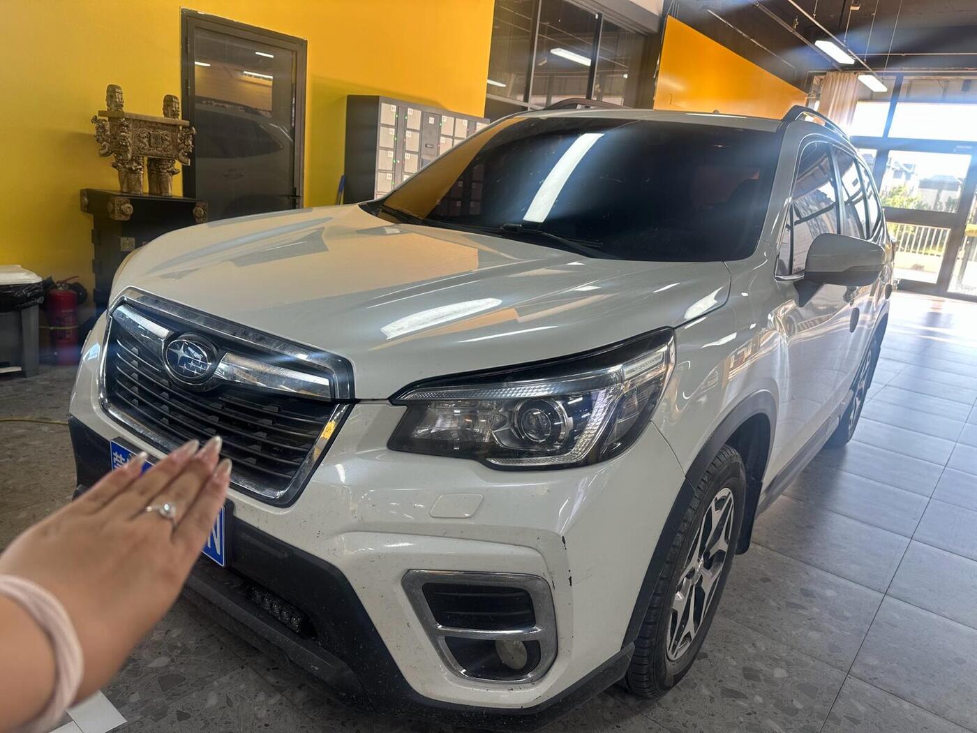 Subaru Forester (Imported) 2020 Forester 2.0i CVT Luxury with EyeSight