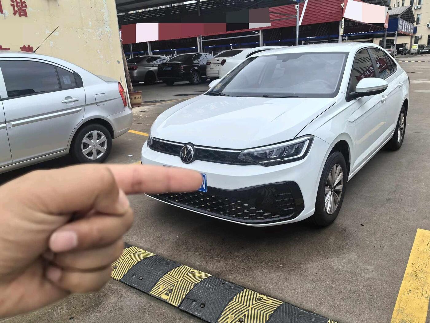 Volkswagen 2025 Lavida New Trend 1.5 Outstanding Xinyi Version