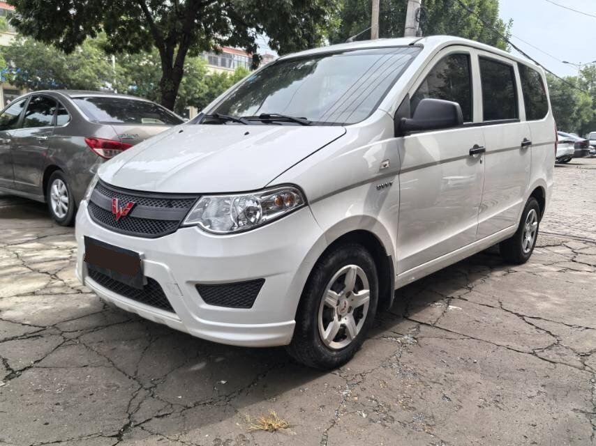 Wuling Wuling 2015 Hongguang S 1.5 Basic 5-seater used car for export from China