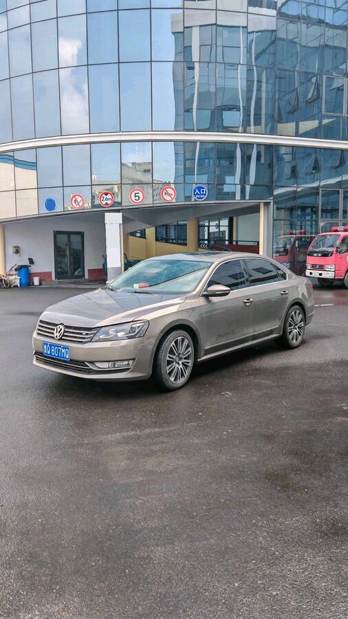 Volkswagen Volkswagen 2015 Passat 3.0 Flagship Prestige used car for export from China