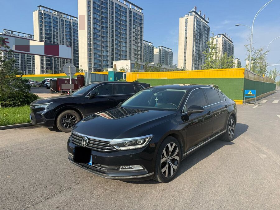 Volkswagen Volkswagen 2017 Magotan 2.0 TSI 380 TSI Prestige Model used car for export from China