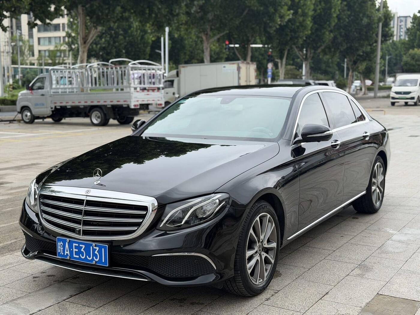Mercedes-Benz E-Class 2018 E 300 L 2.0T Sport & Luxury (facelift)