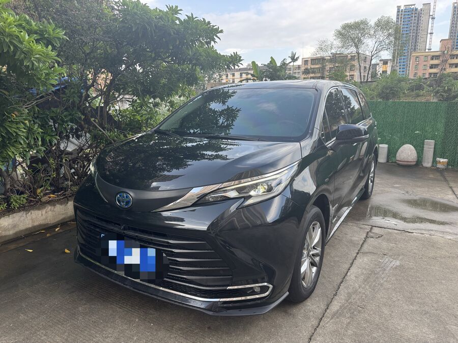 Toyota Toyota 2024 Sienna 2.5 CVT Comfort Version used car for export from China