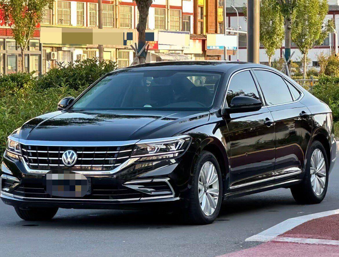 Volkswagen 2020 Passat 2.0 TSI 330 TSI Elite Edition