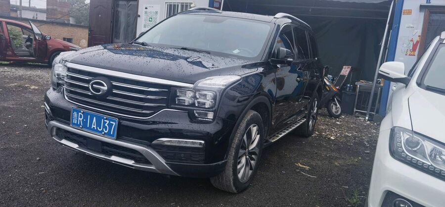Smart Trumpchi 2017 GS8 2.0T 320T Front-Wheel Drive Luxury Smart Connectivity Edition used car for export from China